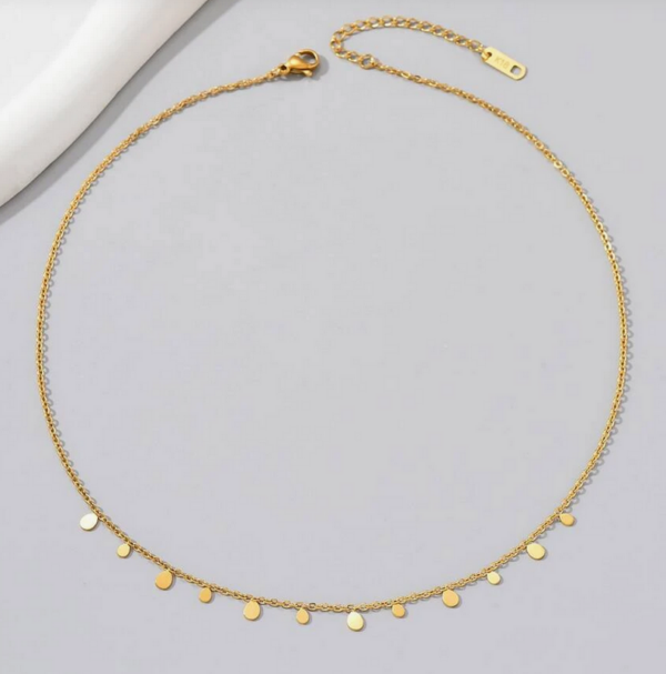 collares dorados